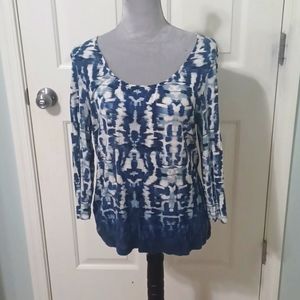 Chico's sizing size 2 (medium)  blue & white blouse